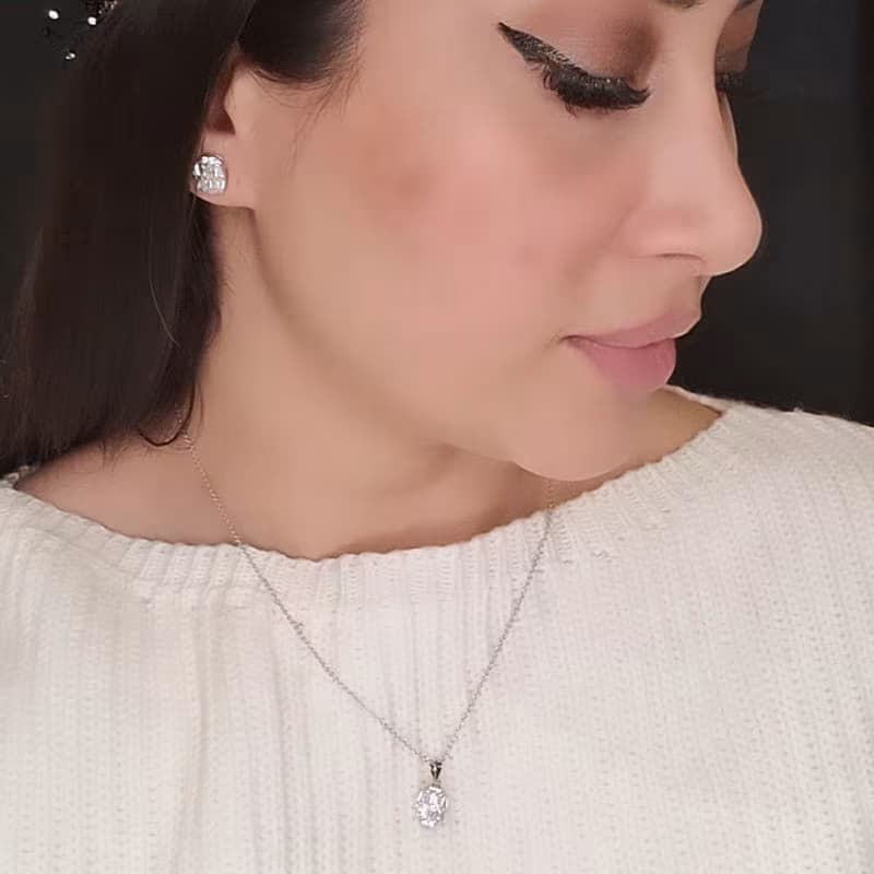 ست گردنبند و گوشواره دخترانه فول نگین رنگ نقره ای