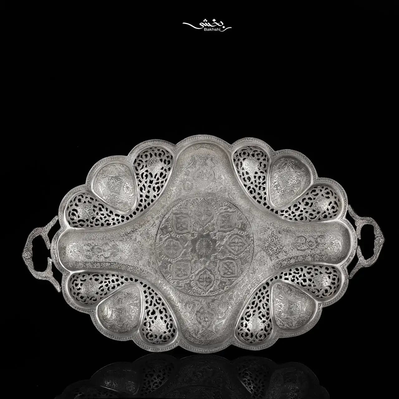 شیرینی خوری نقره بیضی دسته دار گل و مرغ