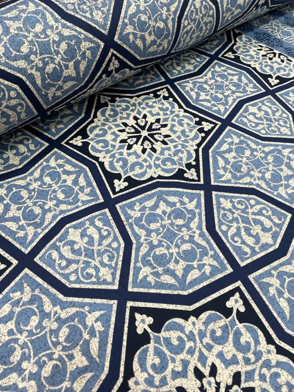 کتان نخ ملحفه ای طرح سنتی دو جور سورمه ای — تصویر ۳