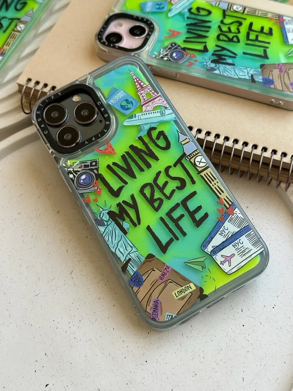 قاب آکواریومی شبرنگ Living My Best Life (کدC1314) — تصویر ۳