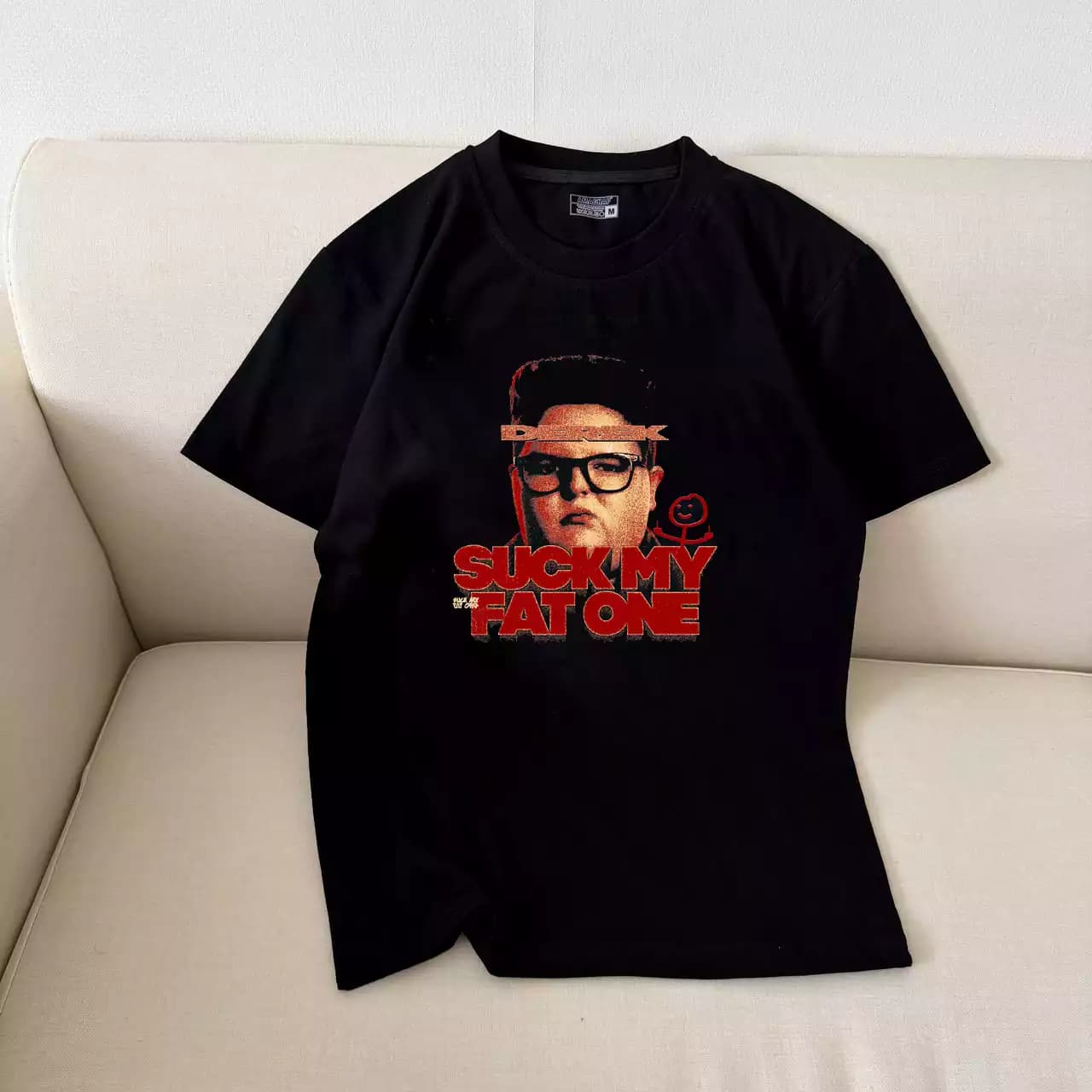 تیشرت نخ پنبه طرح DEREK SUCK MY FAT ONE