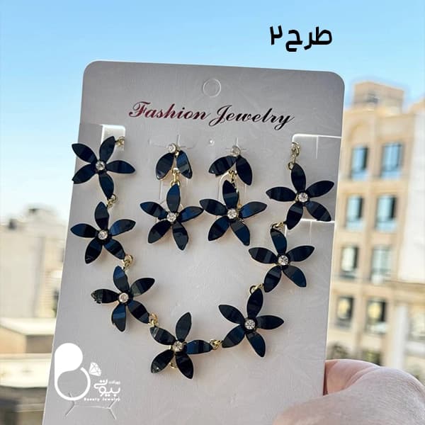 سرویس رنگی رنگی — تصویر ۳