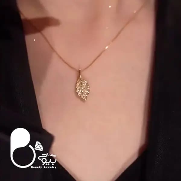 گردنبند برگ نگینی — تصویر ۳