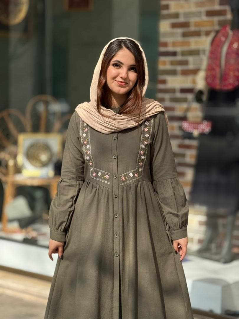 پیراهن صبا یشمی — تصویر ۴