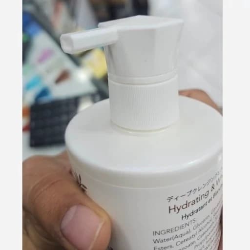 لوسیون صورت و بدن شیر الاغ دکتر دیوی — تصویر ۳