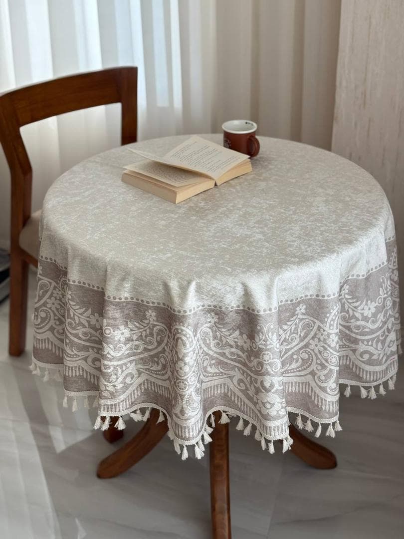 رومیزی گرد مخمل شانل کد 502