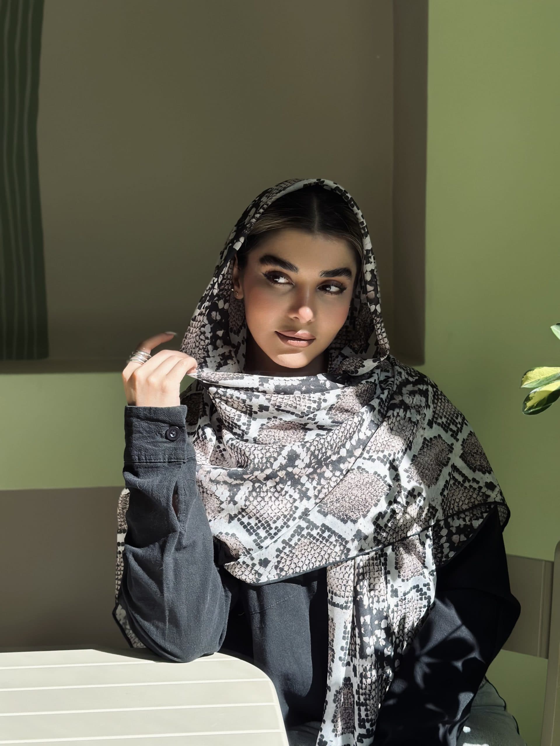 روسری نخی بهاره ۰۱۷۹۴