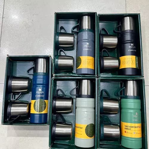 فلاسک 680 میلیلیتر استنلی دو لیوانی Stanley Starbucks مدل 7763/9 — تصویر ۵