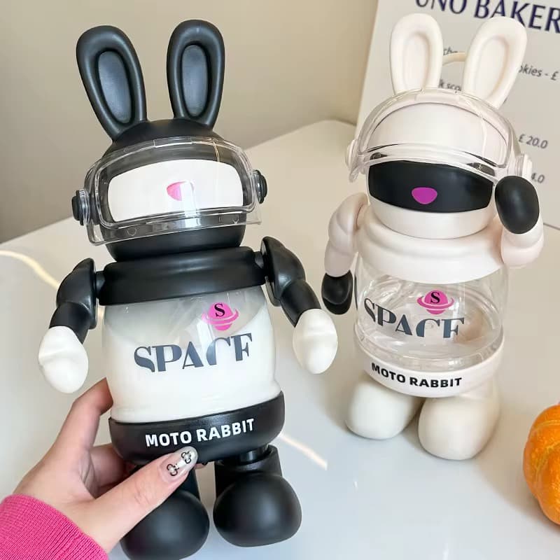 قمقمه خرگوش لوکس Moto Rabbit | قمقمه نی‌دار فانتزی ۶۵۰ میلی‌لیتری با طراحی لاکچری خرگوش ماه — تصویر ۲