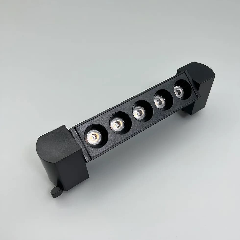 چراغ ریلی طرح مگنتی خطی موضعی 10وات LED متحرک کد 701