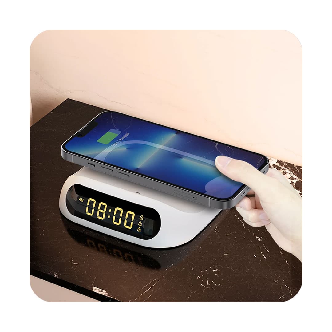 شارژر بی سیم 15 وات و ساعت رومیزی رسی RECCI RCW-22 — تصویر ۶