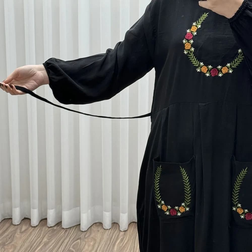 پیراهن نخی گلدوزی زنانه مدل خاطره فری سایز مناسب تا 48 — تصویر ۵