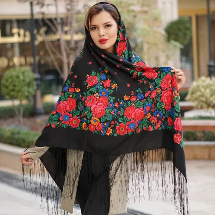 روسری ترکمنی ایرانی مدل تاتار کد 1607 طرح سنتی نخ پلی استر 130×130 مناسب 4 فصل