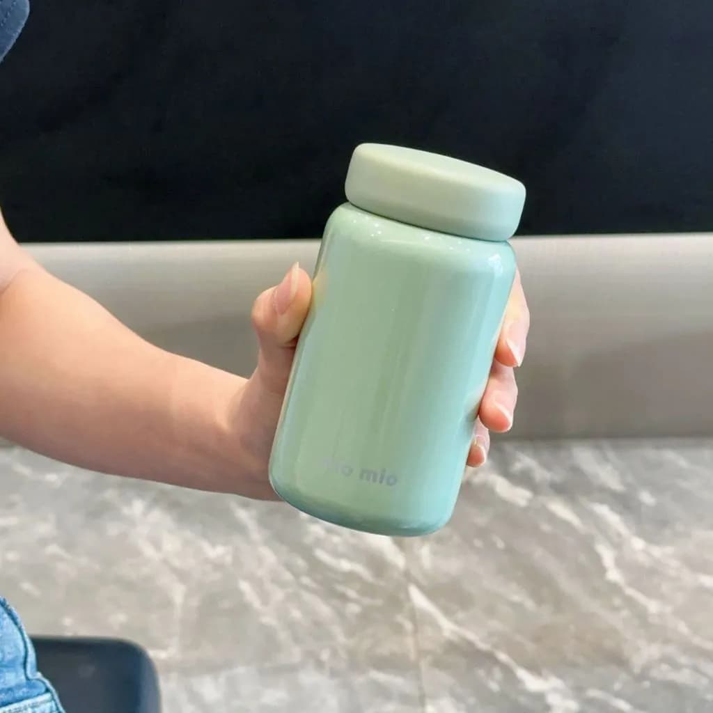 مینی فلاسک شاین دار برند mio mio پاستیلی 200ml — تصویر ۴