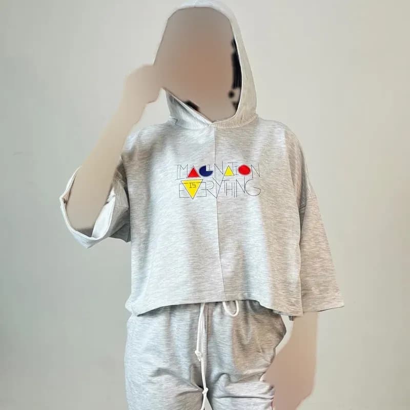 کراپ تیشرت باکسی چاپدار جنس گلکسی — تصویر ۵