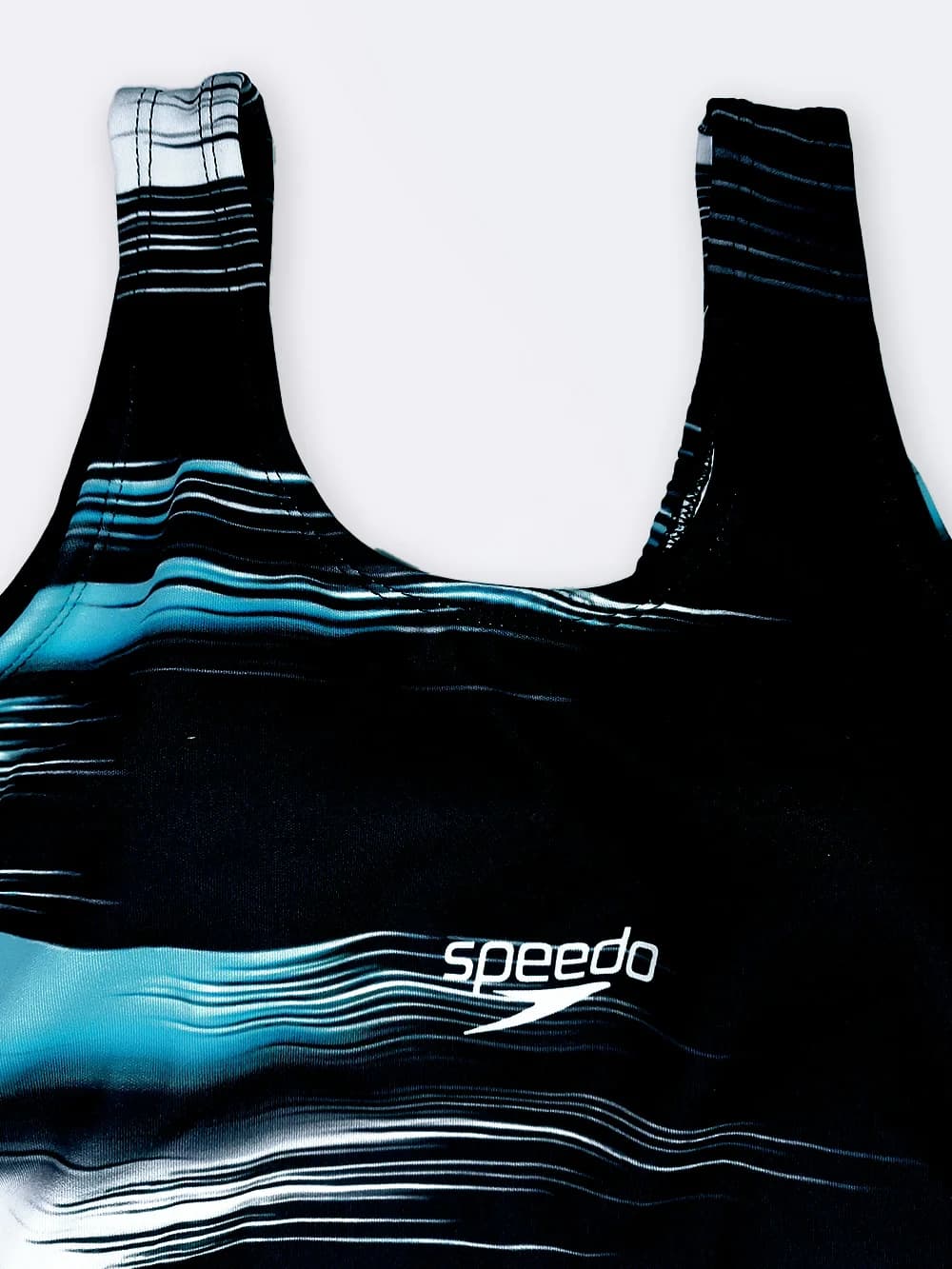 مایو نیمه پوشیده زنانه پادار و کاپدار برای استخر اسپیدو ( Speedo ) با خطوط فیروزه ای — تصویر ۴