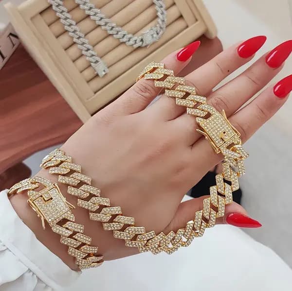 سرویس فول نگین کارتیر