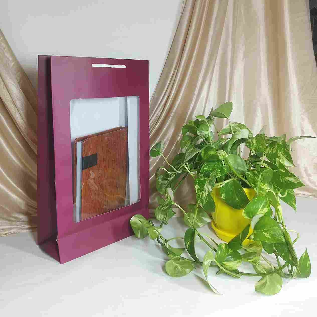 پاکت کادو با طرح پنجره ای زرشکی (سری 40) — تصویر ۲