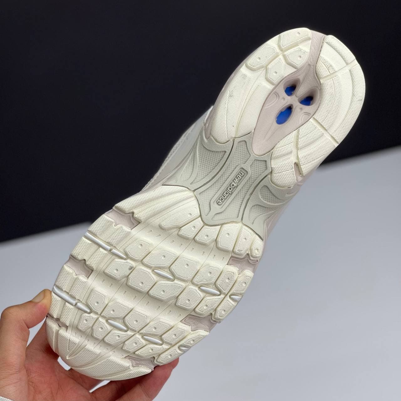 نیو بالانس 530 کرم New Balance 530 Cream — تصویر ۳