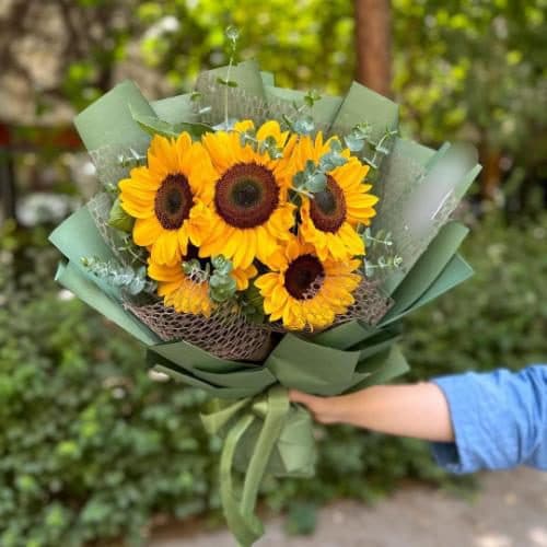 دسته گل شیک برای مادر عزیز در روز زن 4336