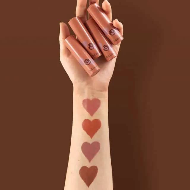 رژ لب کرمی شکلاتی آنکالر اوریفلیم OnColour Cream Lipstick — تصویر ۲