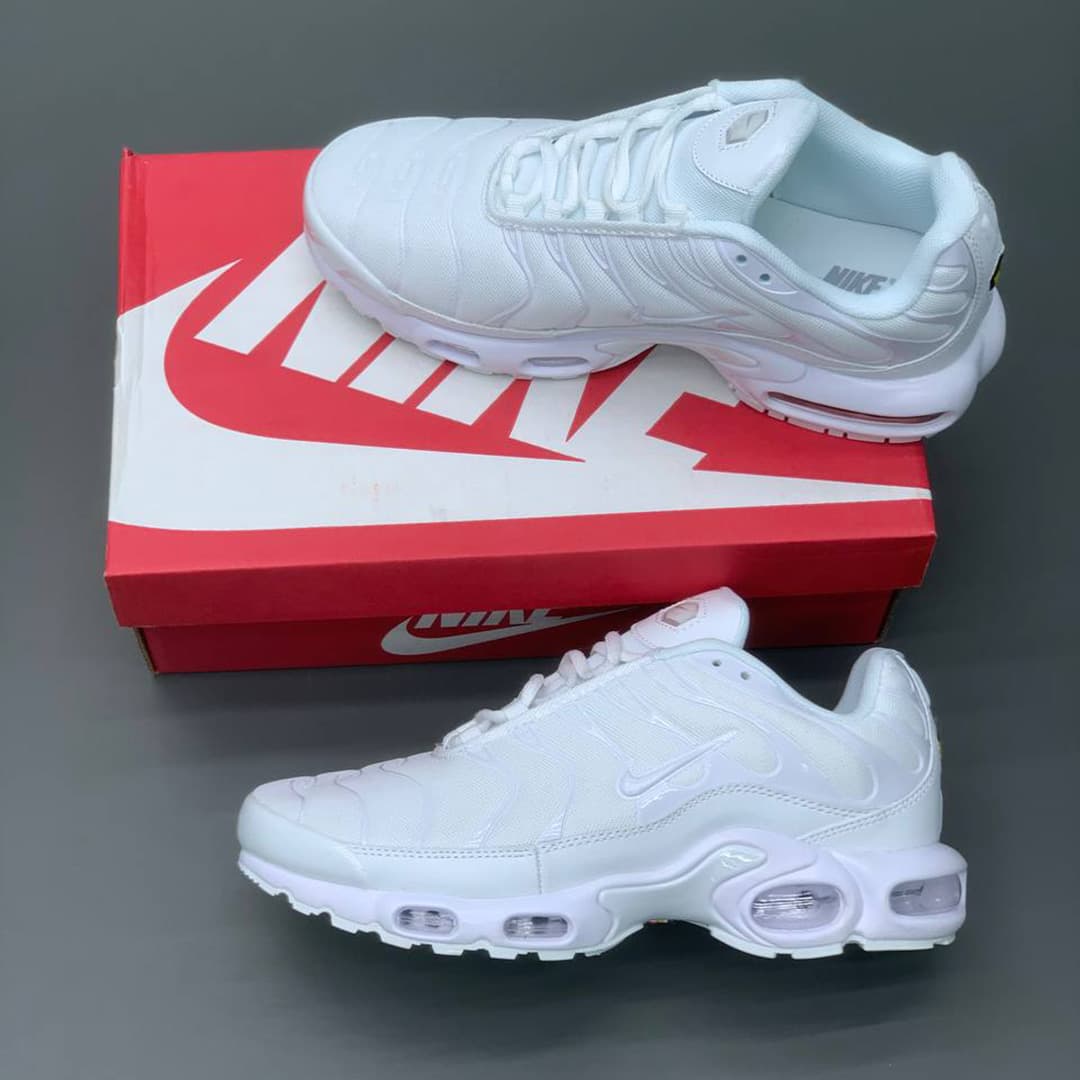 کفش کتونی نایک تی ان ایرمکس پلاس سفید Nike TN Air Max Plus — تصویر ۴