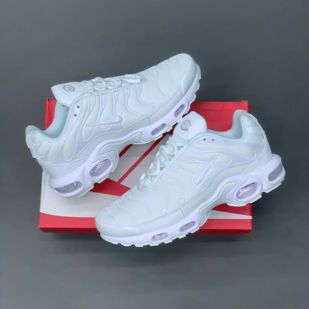 کفش کتونی نایک تی ان ایرمکس پلاس سفید Nike TN Air Max Plus — تصویر ۳
