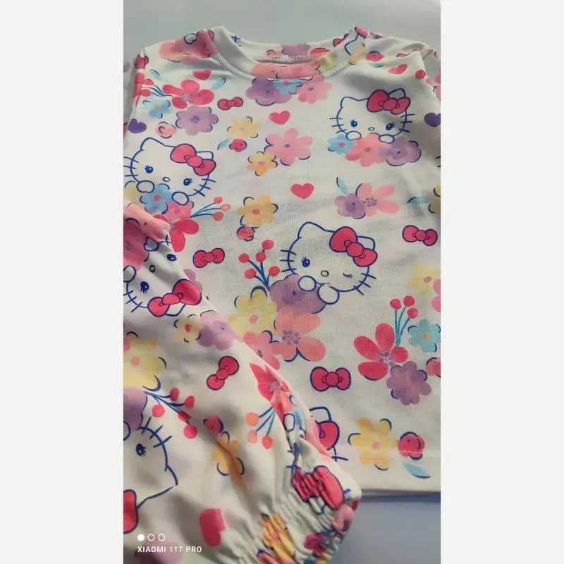 ست بلوز و شلوار راحتی طرح کیتی نخ و پنبه سایز 35 و 40 — تصویر ۴