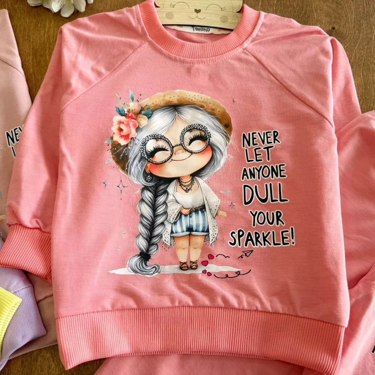 بلوز شلوار دختر عینکی کلاهدار Sparkle سایز ۴۰ تا ۵۰ کد ۵۵۸۶ — تصویر ۳