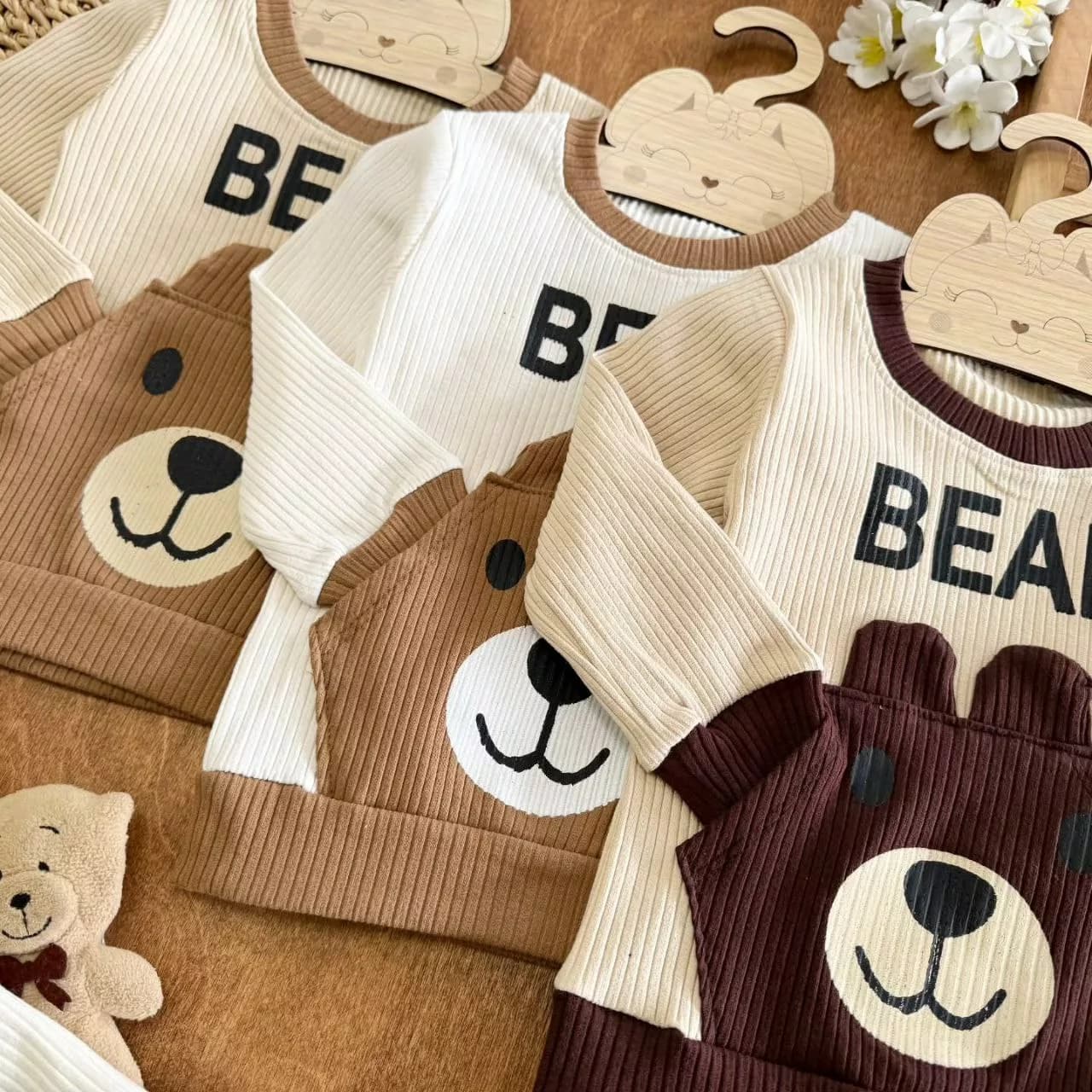 بلوز شلوار آکاردئونی طرح خرس Bear کد ۵۵۵۵ — تصویر ۳