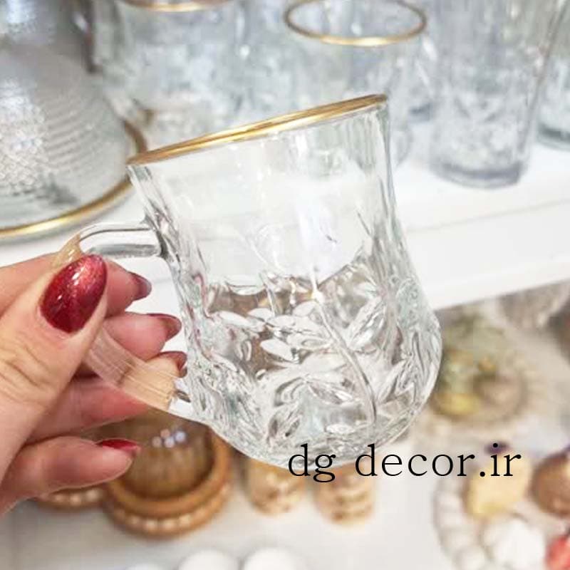 فنجان طرح برجسته شش عددی لب طلا — تصویر ۲