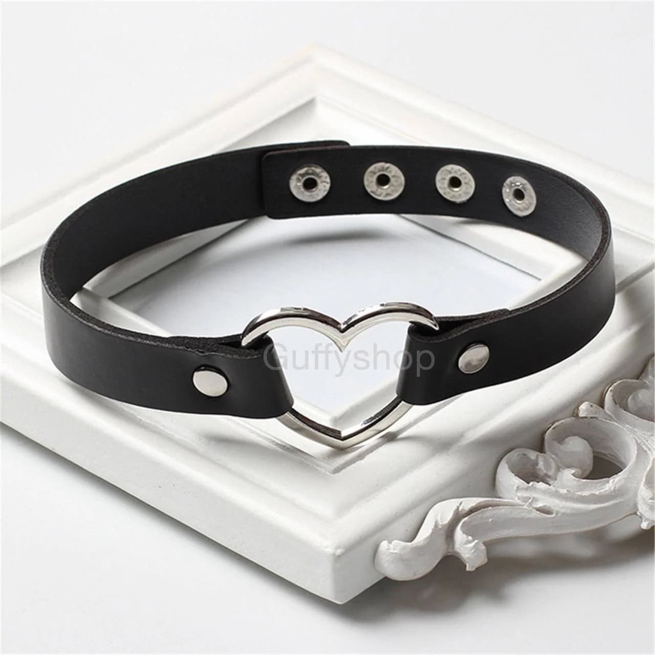 گردنبند قلب چرم ساده