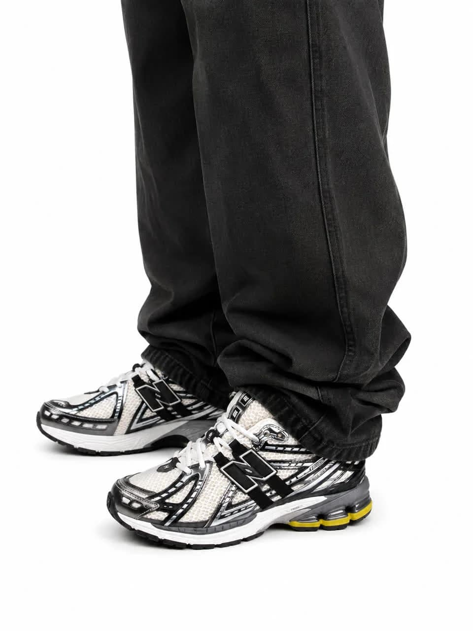کتونی مردانه نیوبالانس سفید طوسی مشکی New BALANCE 1906 — تصویر ۵