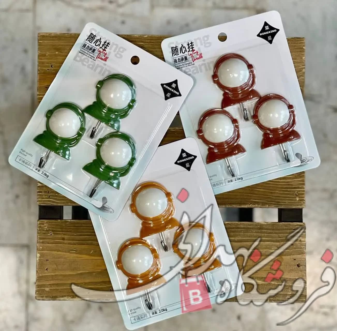 آویز چسبی 3 عددی فضانورد(چسبک)