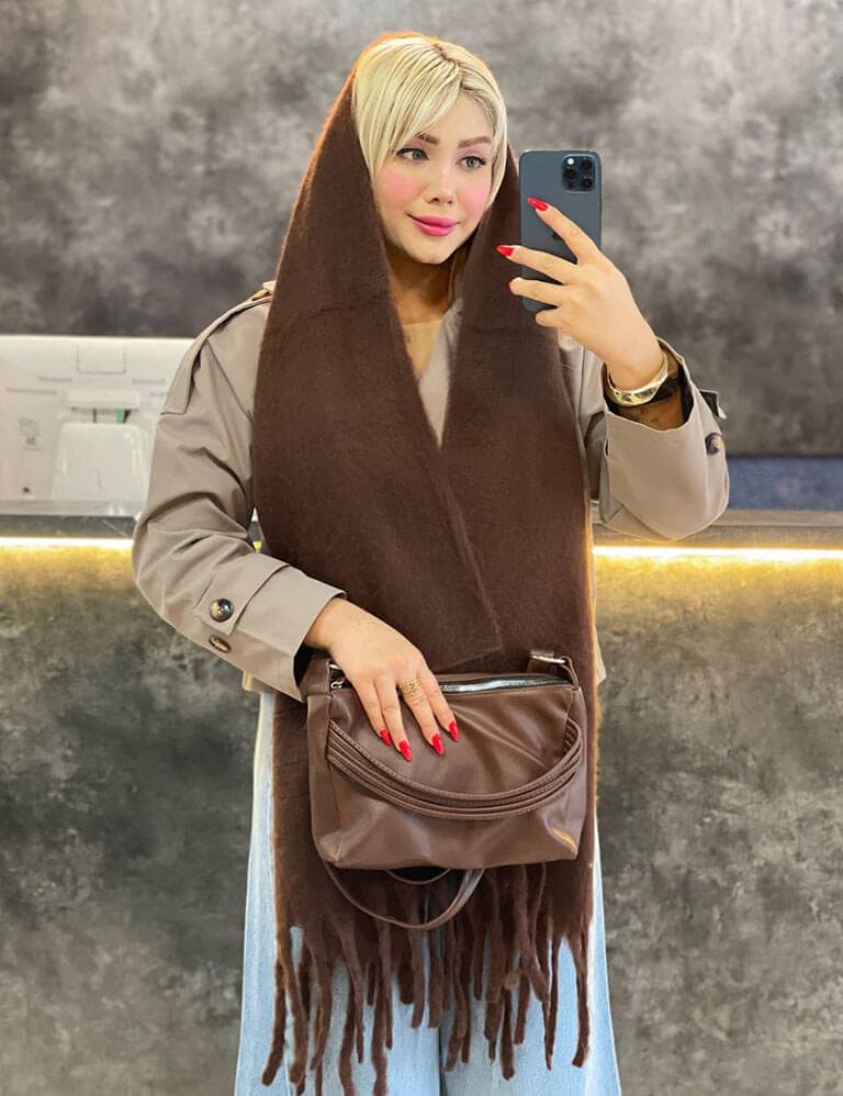 بیگ اسکارف پرنیان کد : L363 — تصویر ۲