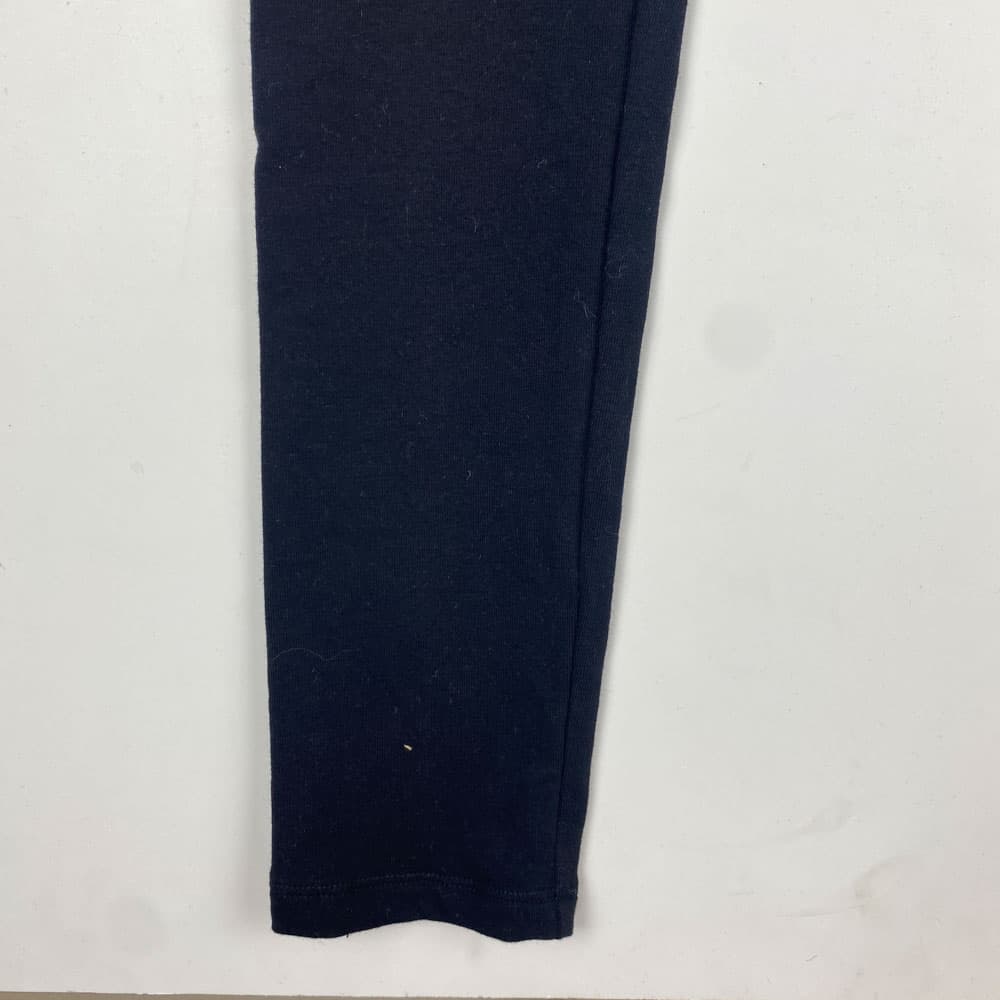 شلوار برند pepperts طرح ساده تو کرک مشکی رنگ – 10 تا 12 سال — تصویر ۳