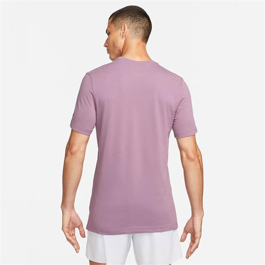 تی شرت تنیس مردانه نایک NikeCourt Dri-FIT Rafa– صورتی — تصویر ۲
