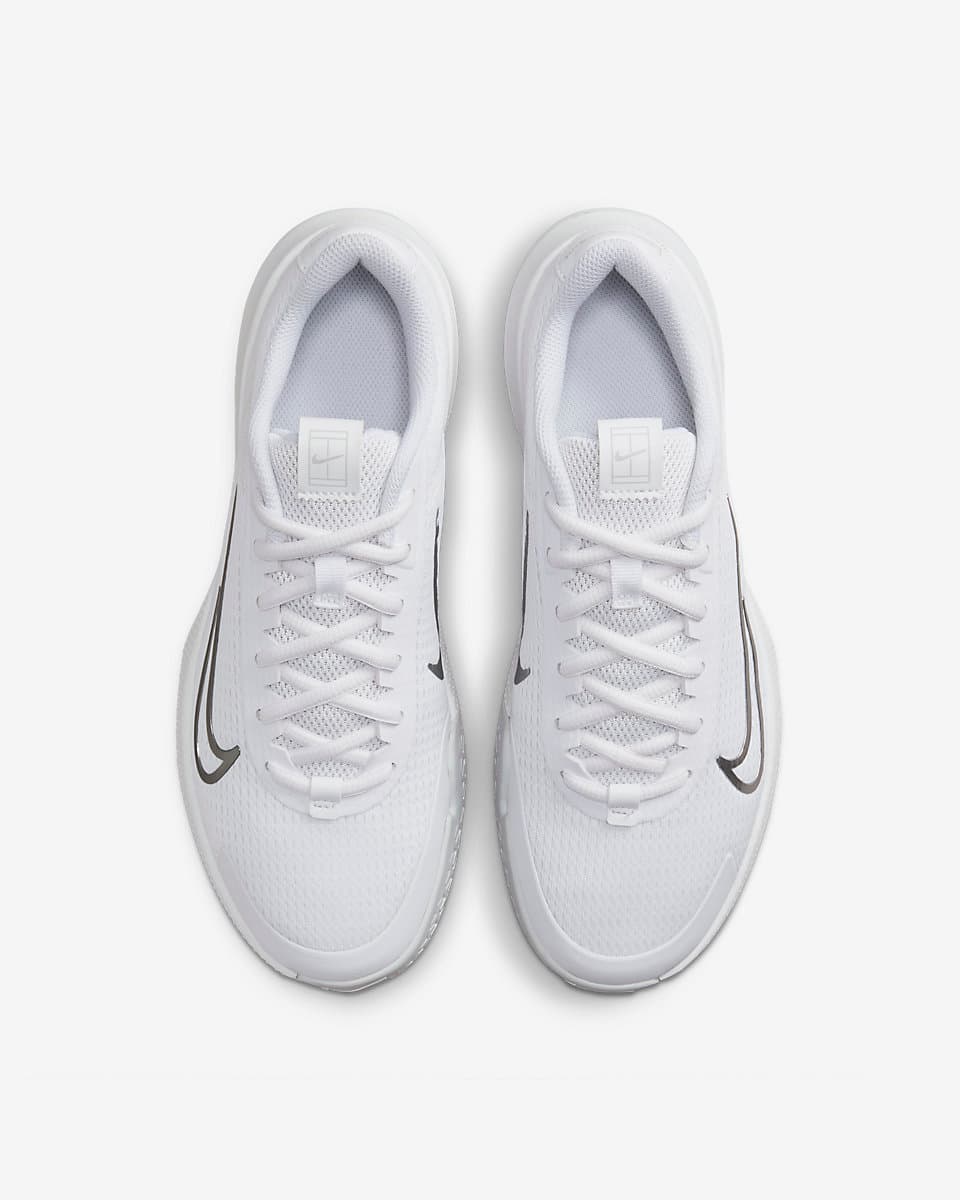کفش تنیس زنانه نایک NikeCourt Vapor Lite 2- سفید/نقره ای — تصویر ۴