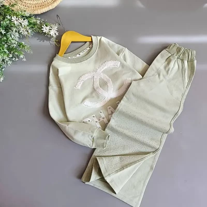 بلوز و شلوار راحتی دخترانه نگین کاری شده نخ پنبه دورس لاکرا دار سایز 50 تا 65 — تصویر ۵
