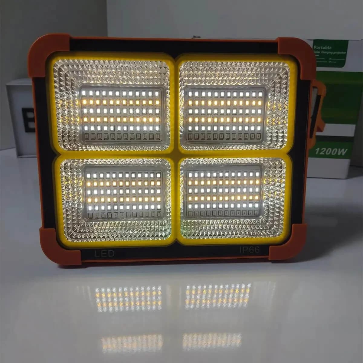 چراغ پروژکتور خورشیدی 1200 وات پالما — تصویر ۴