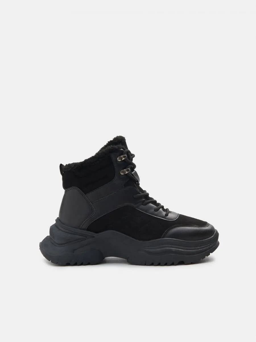 نیم بوت مشکی اسپرت داخل خز