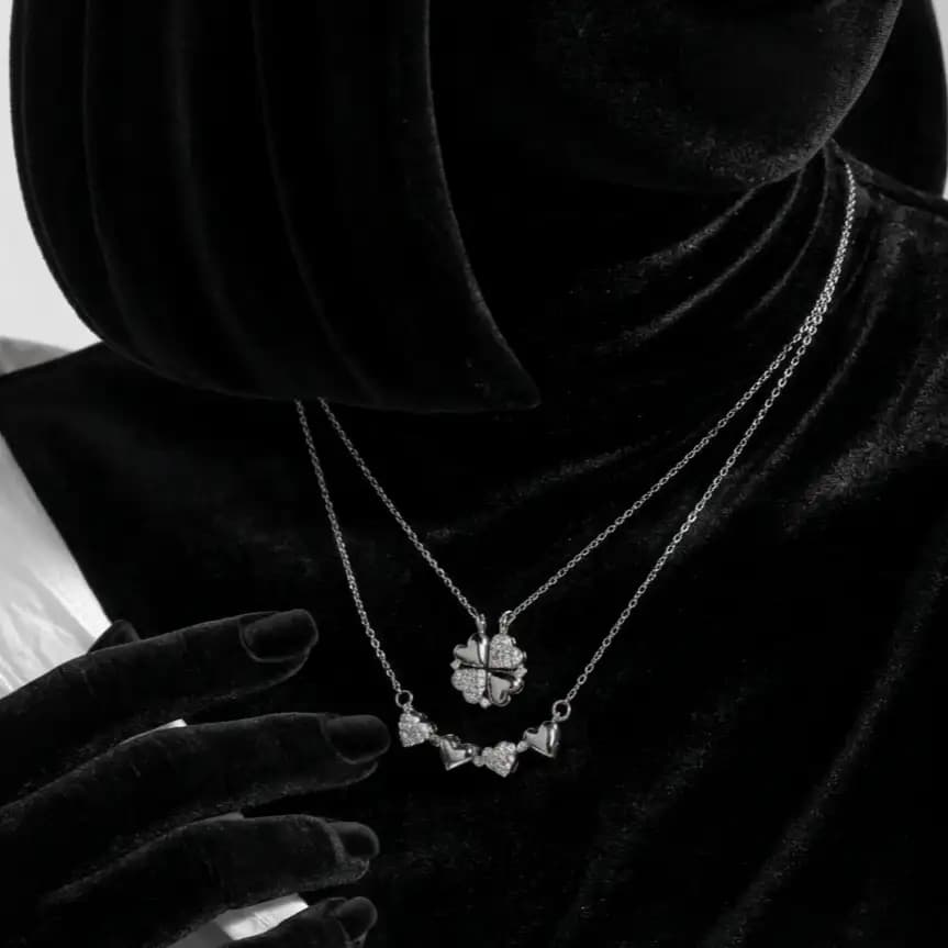 گردنبند و آویز زنانه و دخترانه آبکاری نقره گل شبدر نقره ای ضد حساسیت رنگ ثابت کد amp — تصویر ۲