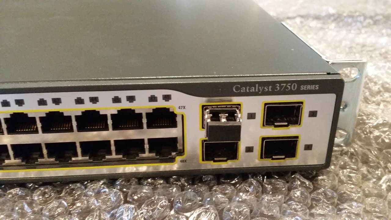 سوئیچ شبکه سیسکو 48 پورت Cisco 3750-48PS-S استوک — تصویر ۲