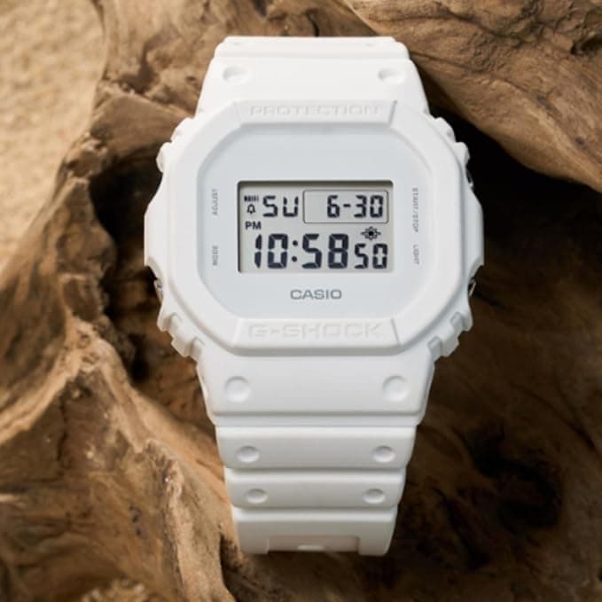 ساعت مچی دیجیتال کاسیو مدل DW-5600WW-7DR — تصویر ۴