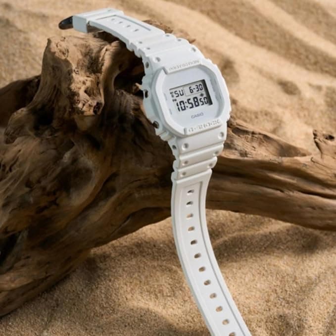 ساعت مچی دیجیتال کاسیو مدل DW-5600WW-7DR — تصویر ۳