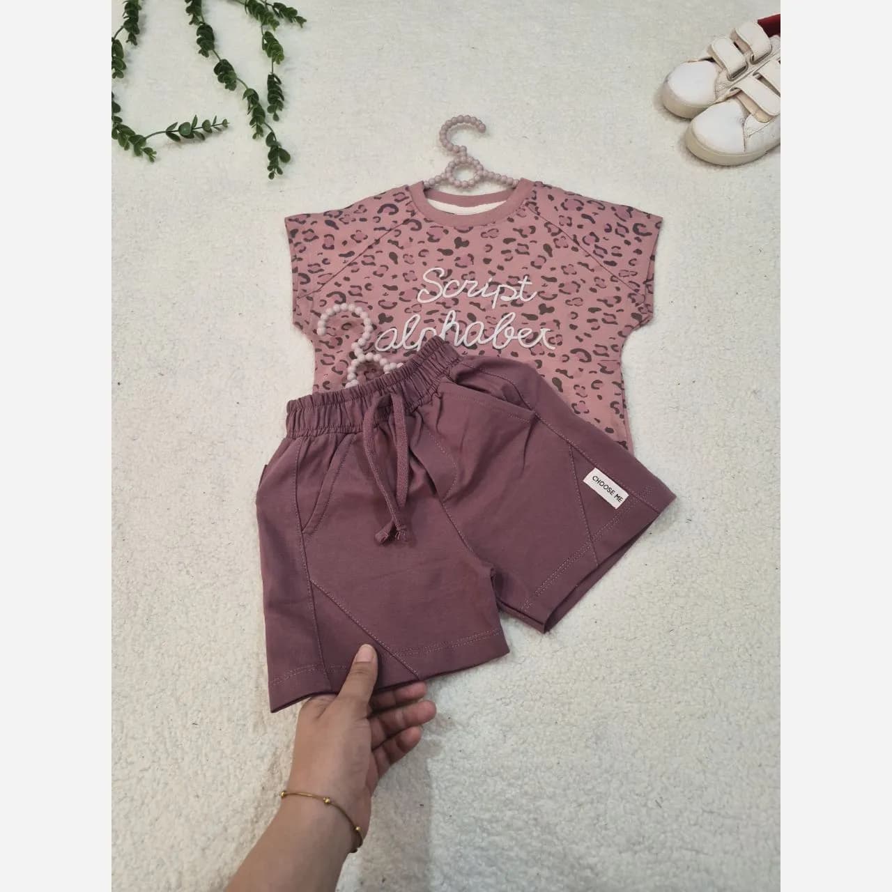 ست تیشرت و شلوارک دخترانه طرح پلنگی پنبه لاکرا سایز 35 تا 50 — تصویر ۴