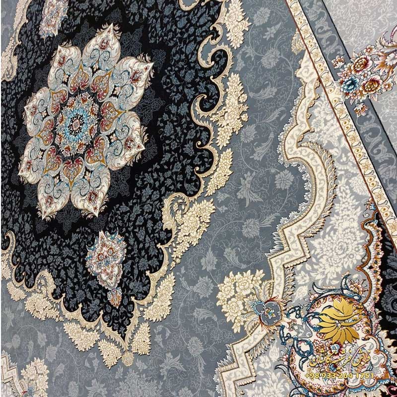 فرش 700 شانه سرمه ای طلاکوب طرح کرشمه — تصویر ۳