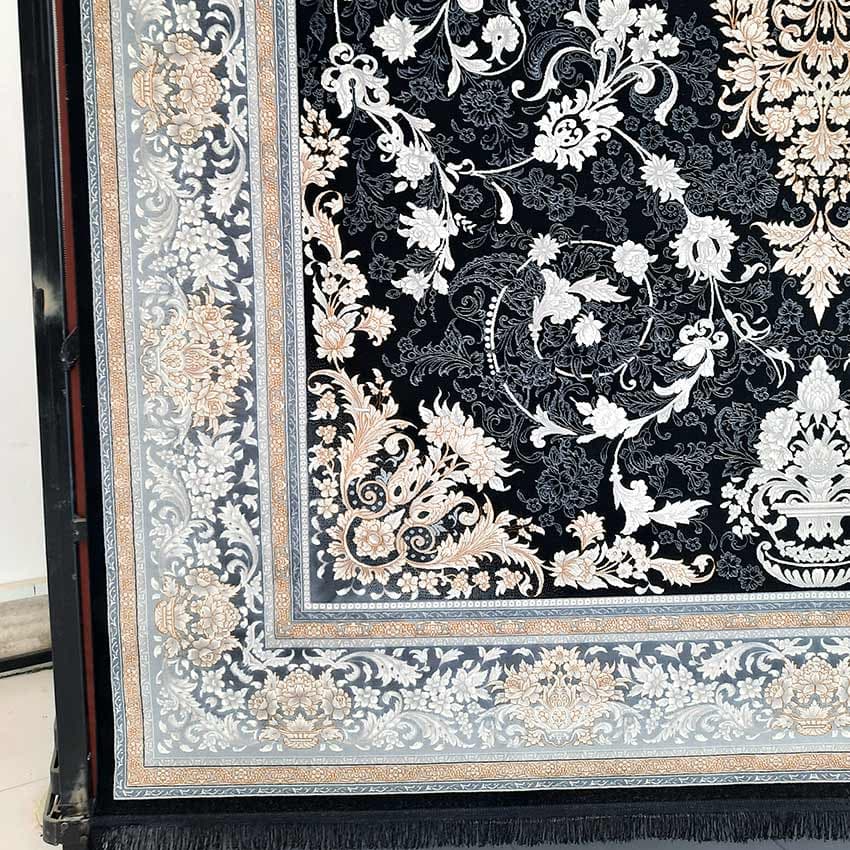فرش 700 شانه طلایی طرح تیارا سرمه ای — تصویر ۳