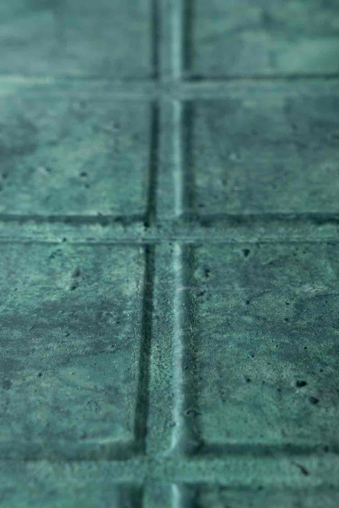 بک دراپ چوبی کد 252 طرح کاشی سبز (در 2 سایز) — تصویر ۲