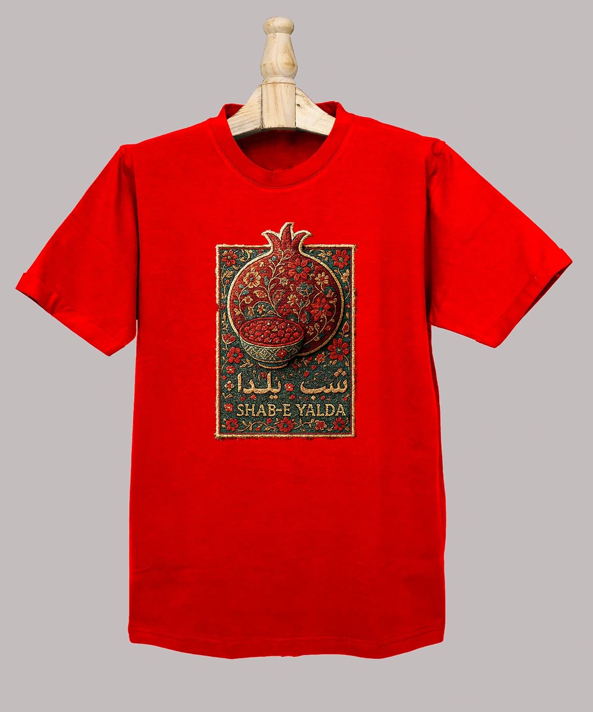 تیشرت مردانه و زنانه طرح شب یلدا تلفیق با هنر فرش ایرانی